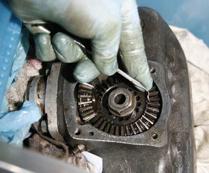 Cleaning front bevel gear
